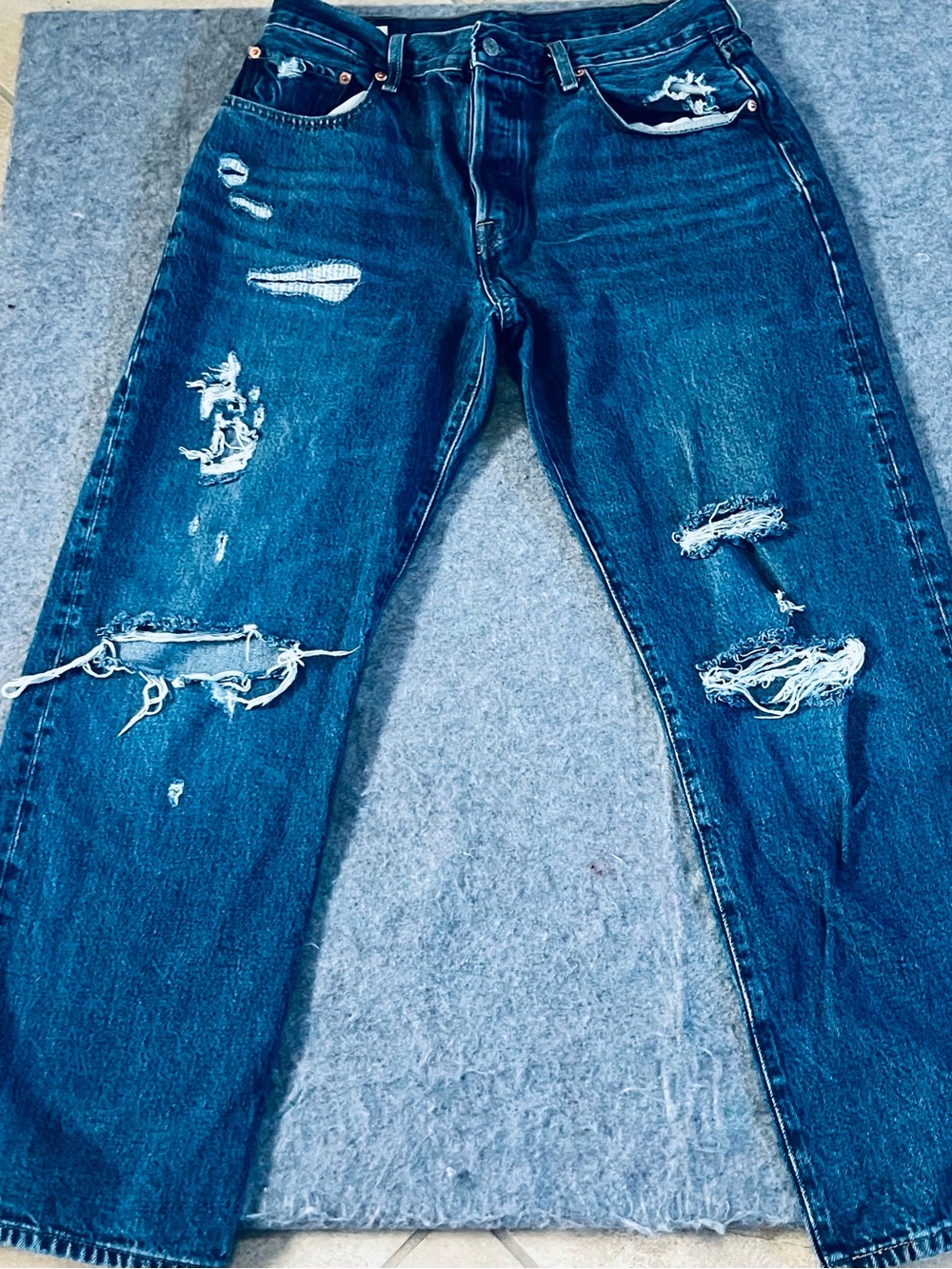 Levi's Men's Distressed Blue Straight Jeans
